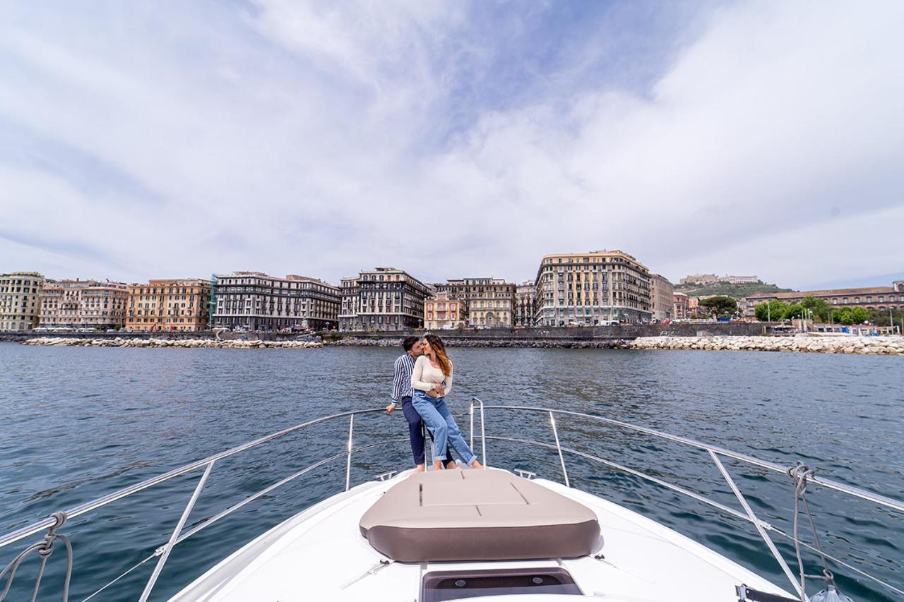 Отель Royal Art H Duomo - Napoli Centro, By Clapa Group Экстерьер фото View of the port of Saint-Tropez
