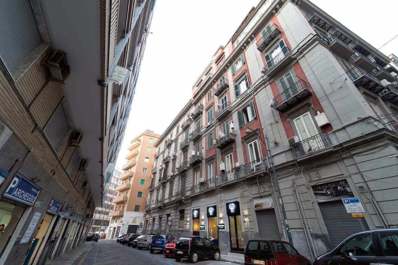 Отель Royal Art H Duomo - Napoli Centro, By Clapa Group Экстерьер фото A street in San Lorenzo